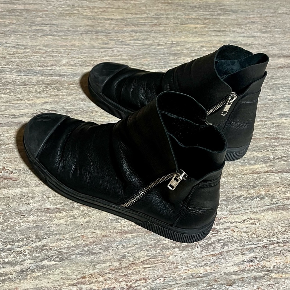 Marcella New York Lafayette Black Ankle Leather Boots with Double Zippers - Picture 11 of 16